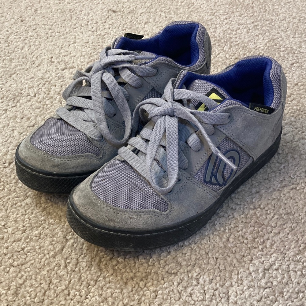 Five Ten Freerider cycling shoe size 6 women